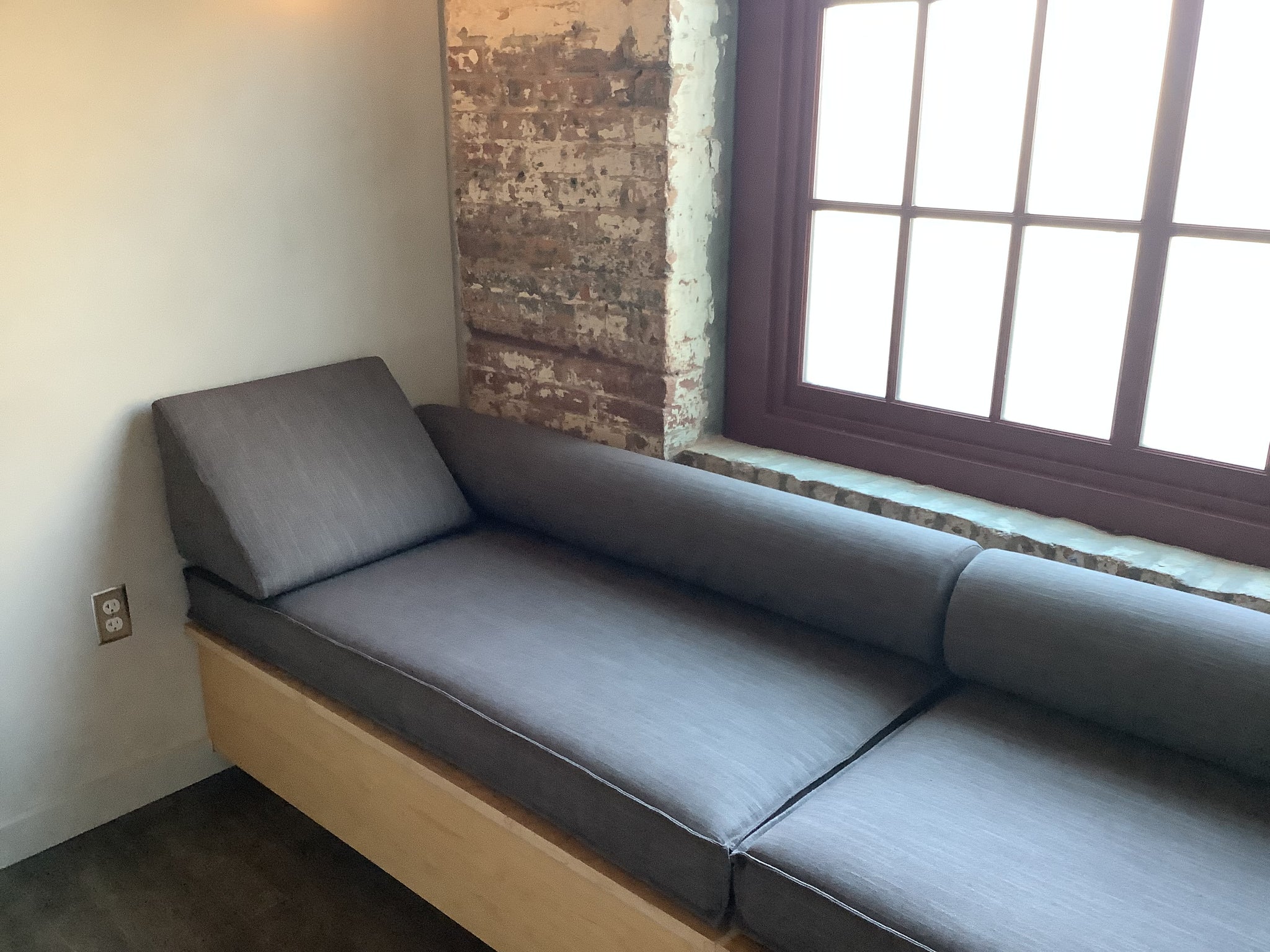 Pocket Book Factory Hotel - Hudson, NY