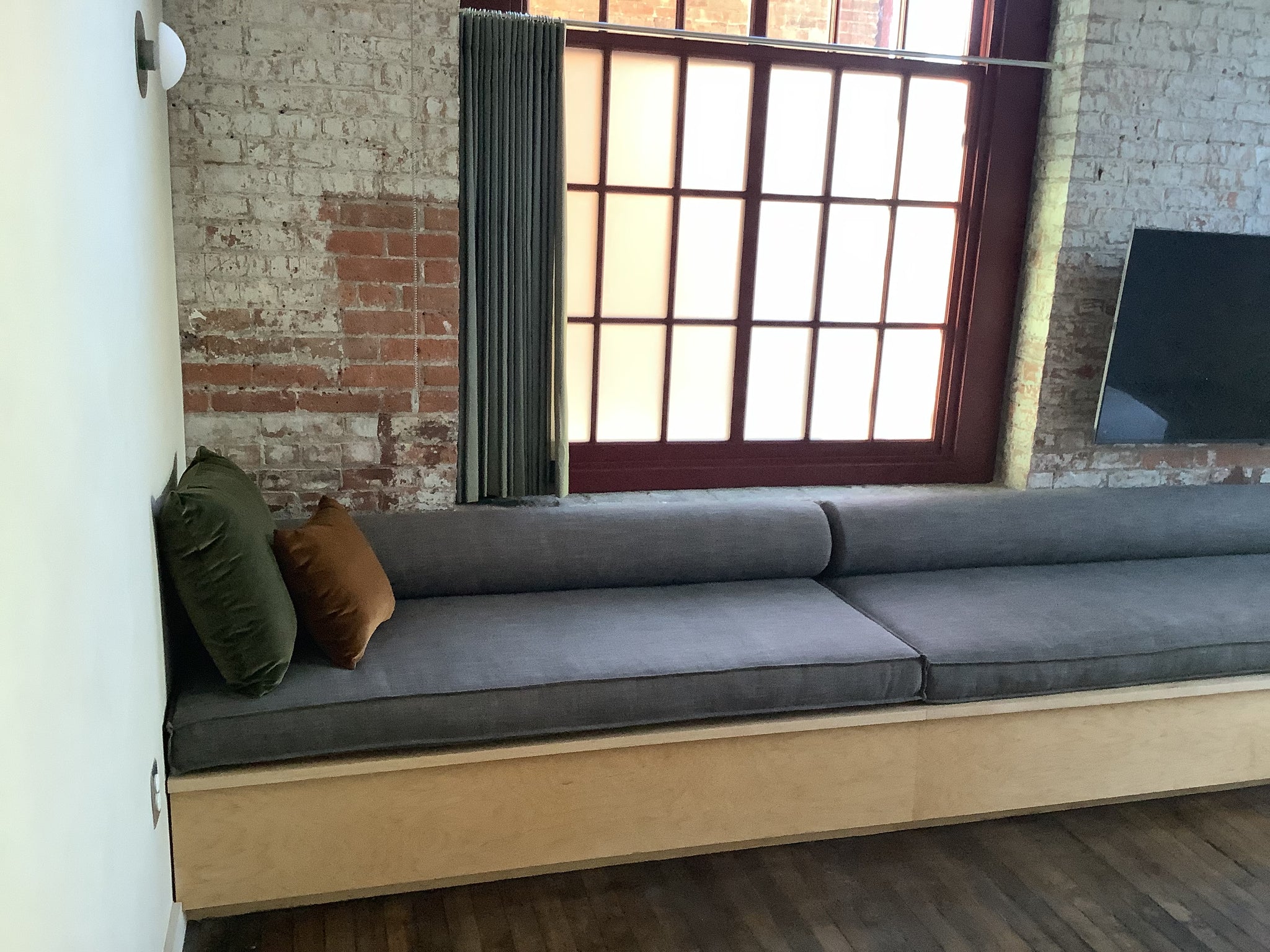Pocket Book Factory Hotel - Hudson, NY