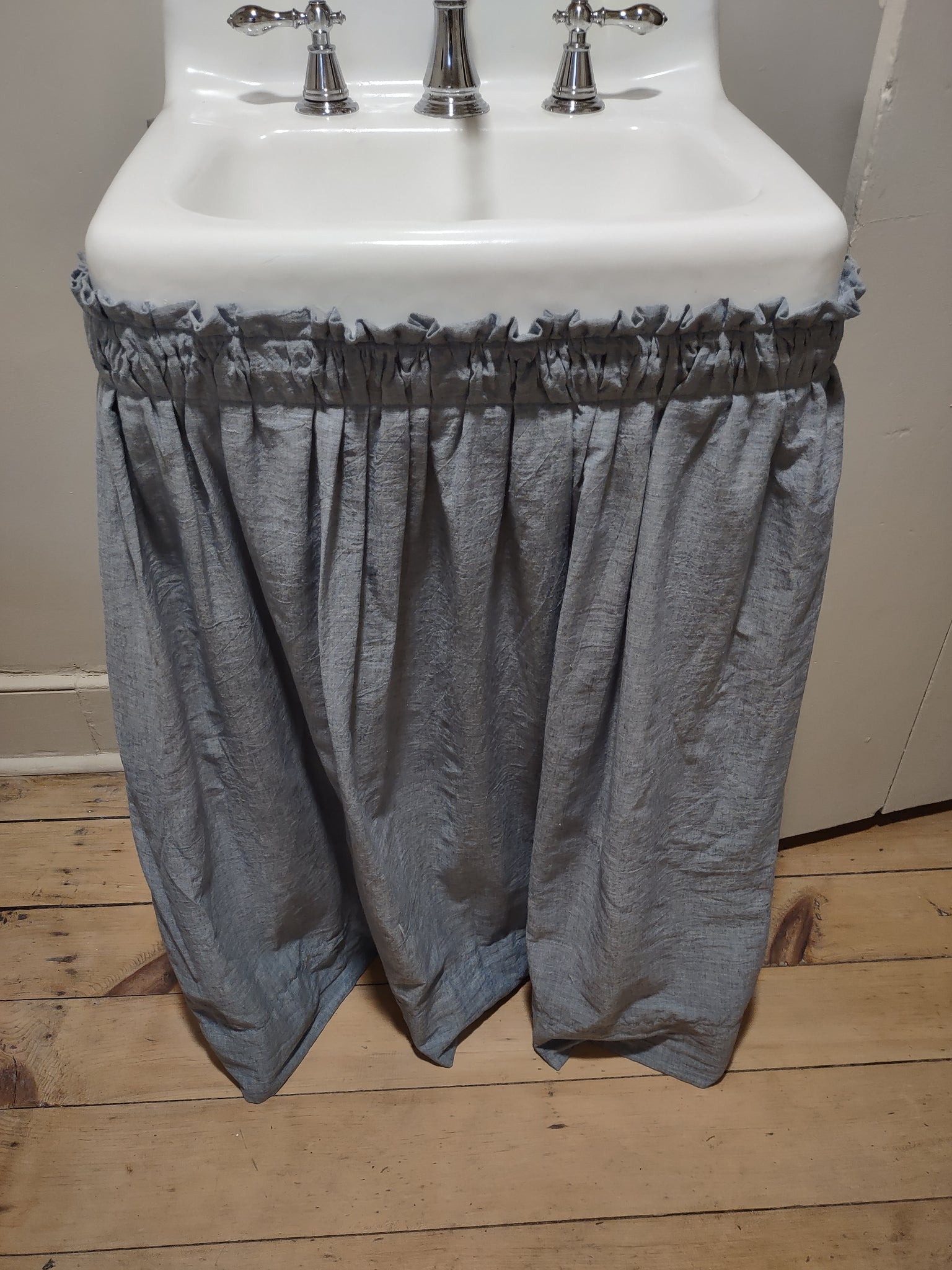 Chair Pad with Fabric Cover Buttons & Ties