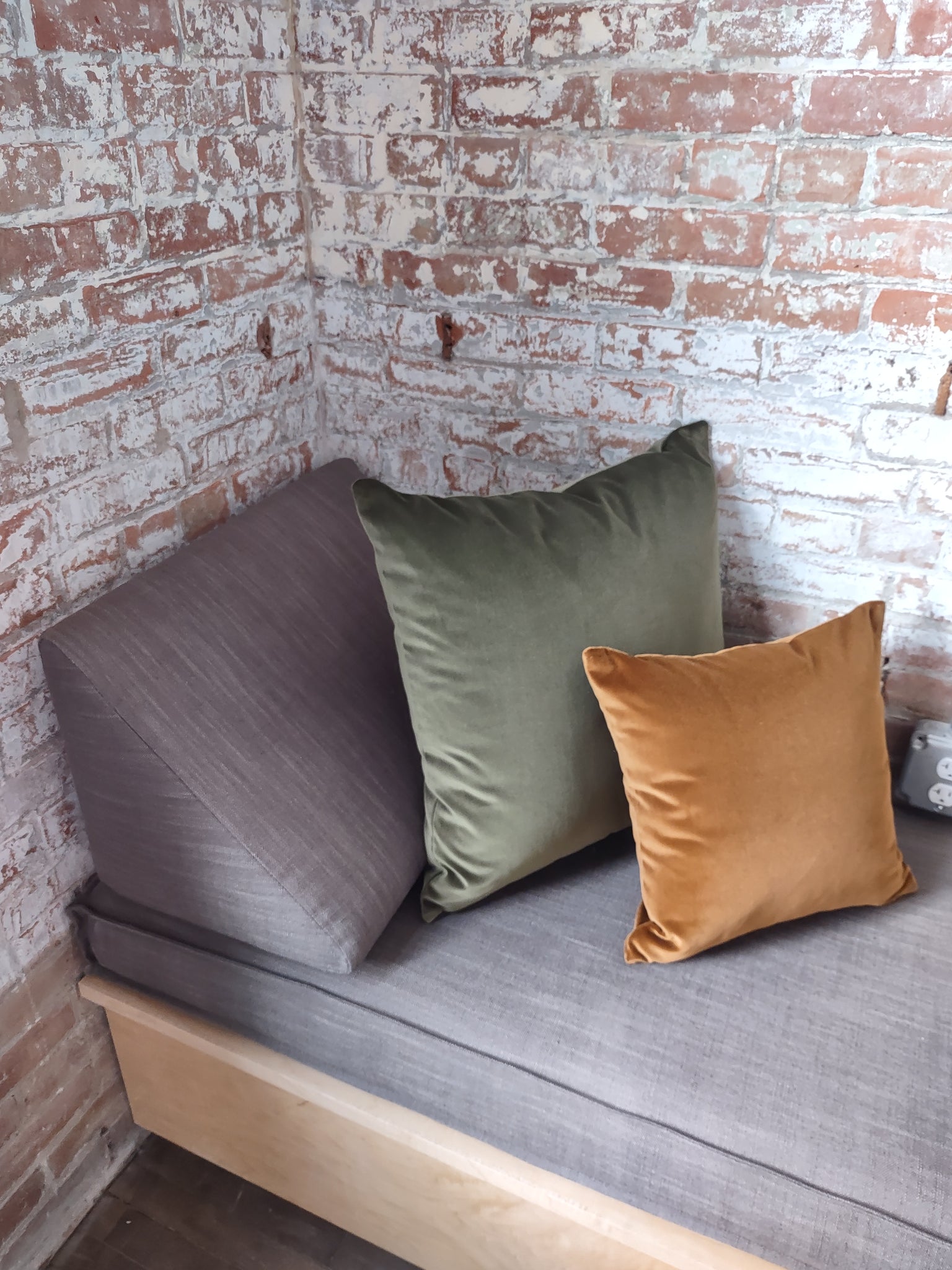 Pocket Book Factory Hotel - Hudson, NY