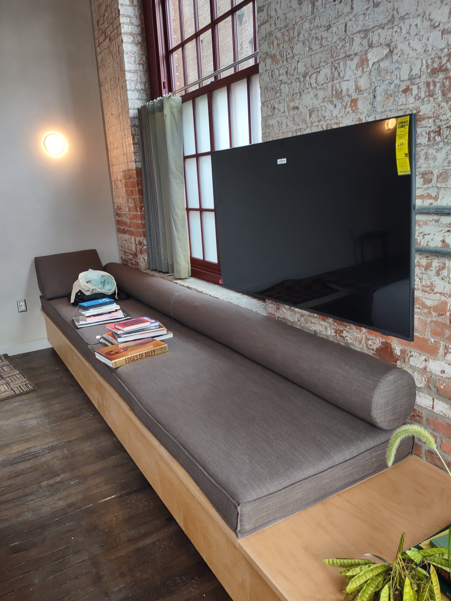 Pocket Book Factory Hotel - Hudson, NY